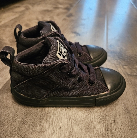 Converse high top toddler shoes - Picture 7 of 9